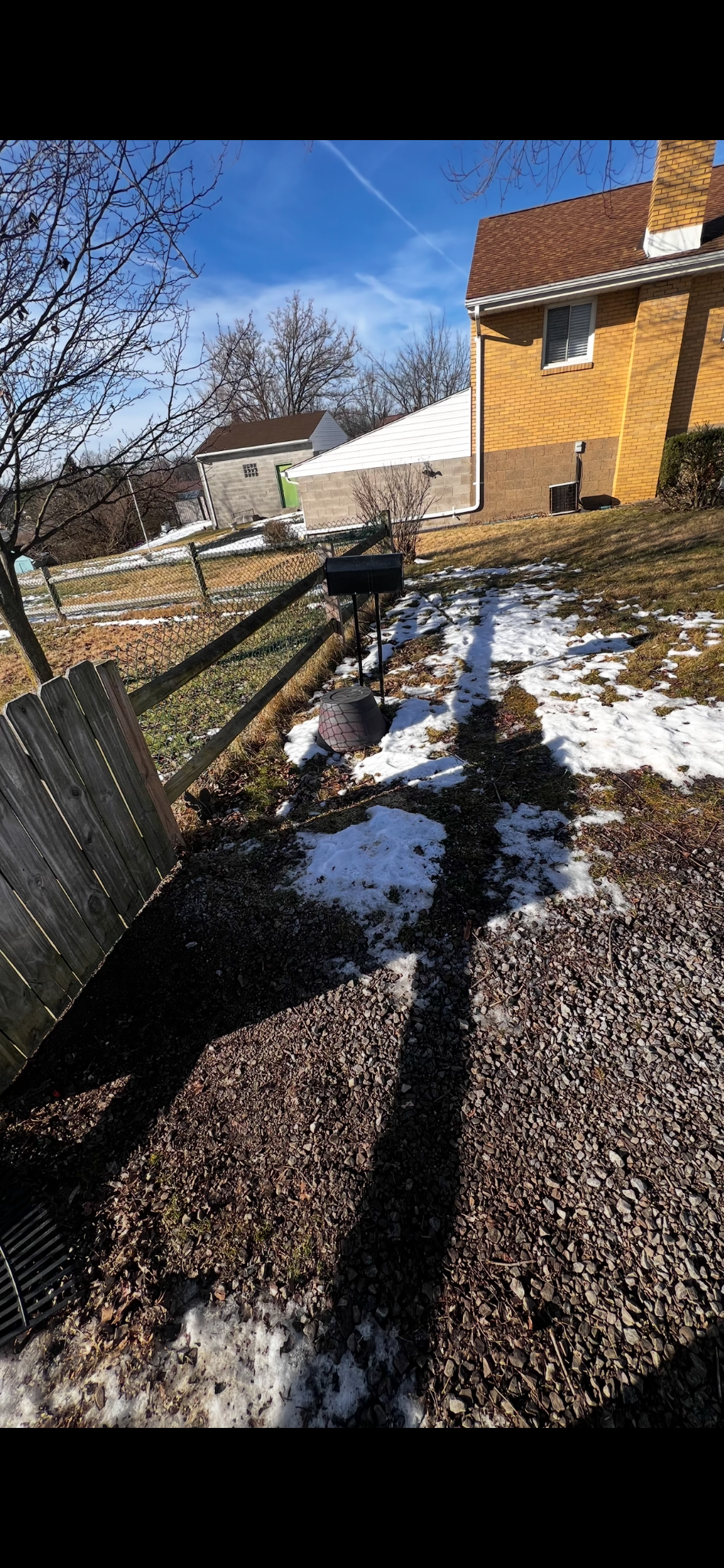 Backyard junk removal after
